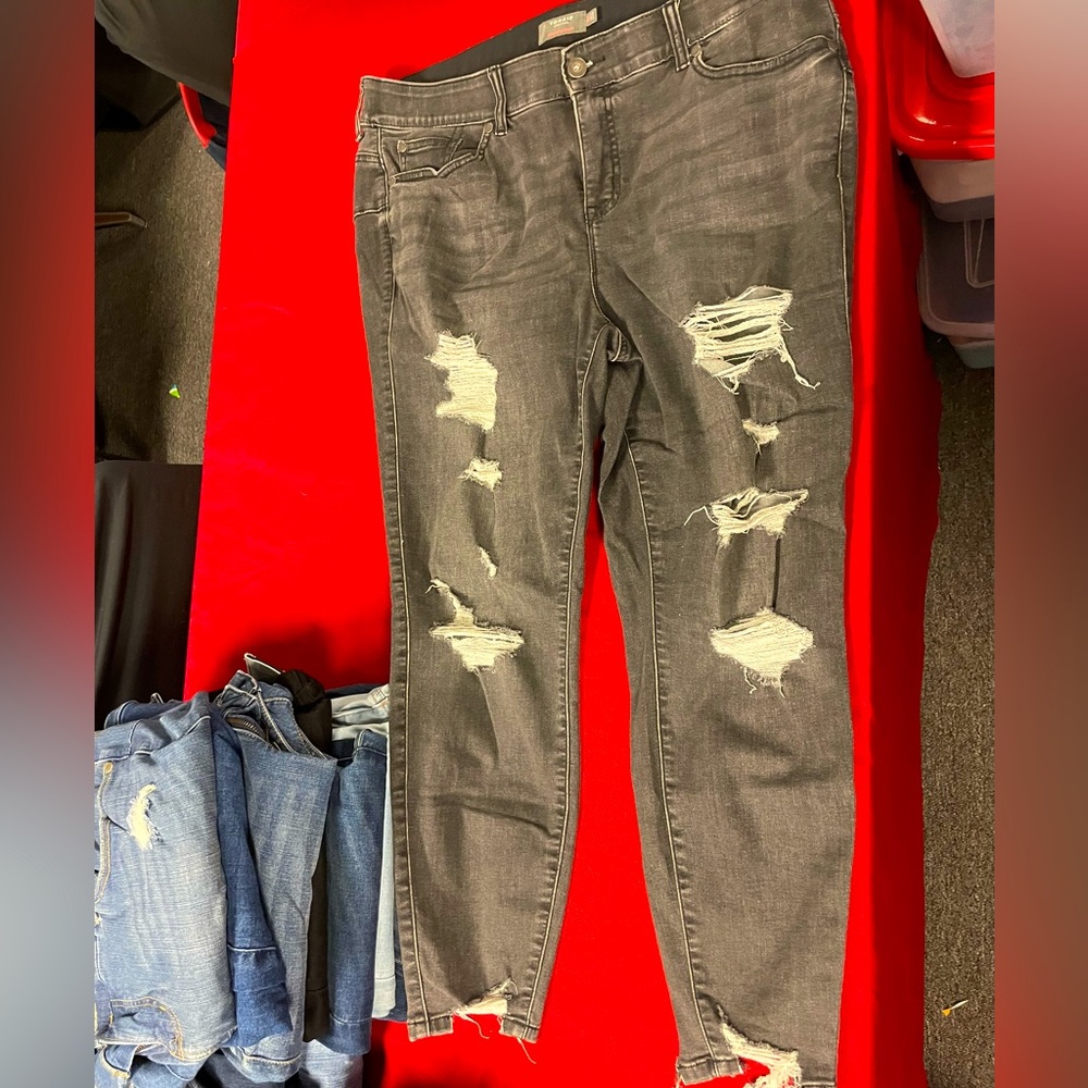 Fancy bottom jeans by Torrid